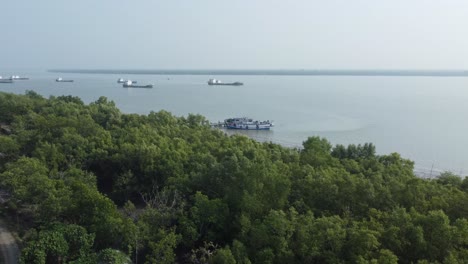 Vista-Aérea-De-Sundarban,-Que-Es-Uno-De-Los-Bosques-De-Reserva-De-Tigres-Más-Grandes-De-Asia.