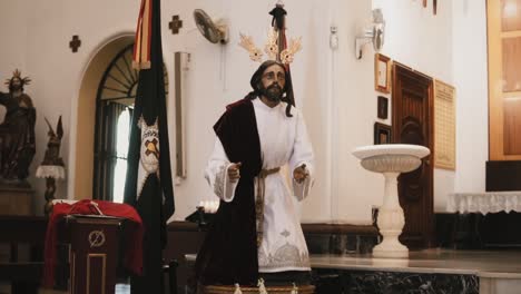 Jesus-Christus-Statue-Im-Inneren-Einer-Kathedrale-In-Spanien