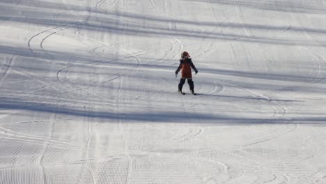 Ski-hill-in-the-morning