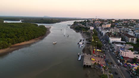 Atardecer-Ciudad-Krabi-Casco-Antiguo-Tailandia