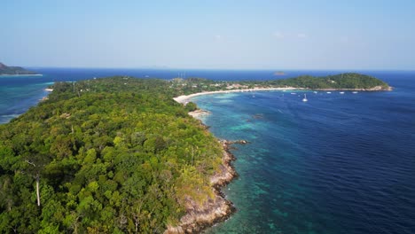 Felsen-Einsamer-Sandstrand-Insel-Koh-Lipe-Thailand