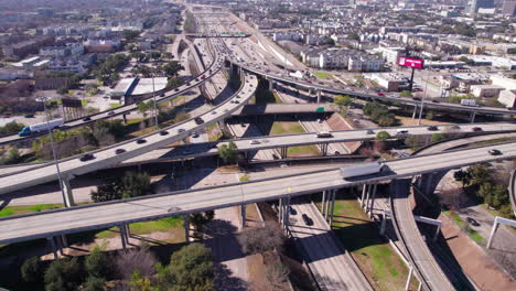 Houston,-Texas,-EE.UU.,-Vista-Aérea-Del-Cruce-De-Autopistas-US-69-Y-US-45,-Tráfico-De-Las-Autopistas-Eastex-Y-Gulf,-Disparo-De-Drone