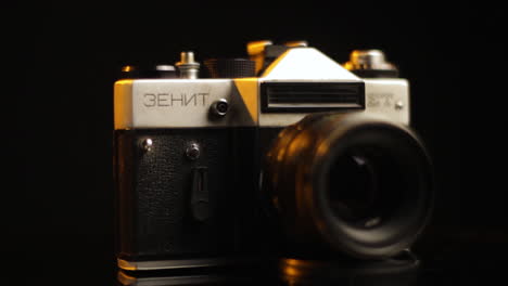 Alte-Russische-Fotokamera-Zenit-ET-35mm-Film,-Nahaufnahme