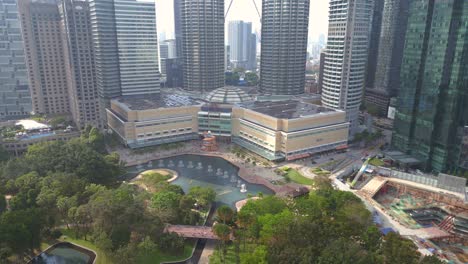 Fuente-Moderna-Centro-De-La-Ciudad-De-Kuala-Lumpur