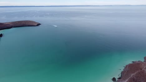 Playa-Balandra-Beach,-Baja-California-Sur-Peninsula-Of-Mexico-In-La-Paz