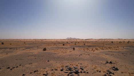 Drohnenflug-über-Dünen-Und-Wüste-In-Mauretanien,-Westsahara-Und-Marokko