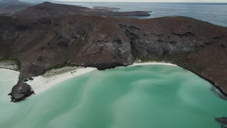 Playa-Balandra-beach,-Baja-California-Sur-peninsula-of-Mexico-in-La-Paz