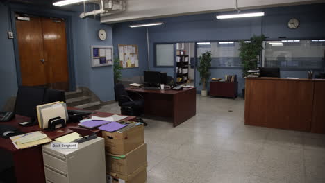 Smooth-establishing-shot-of-police-precinct