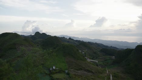 Malerische-Aussicht-Auf-Die-Berglandschaft-Auf-Den-Philippinen