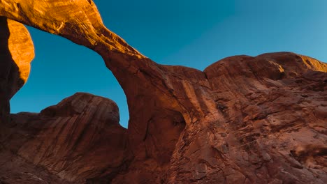 Doble-Arco,-Parque-Nacional-Arches,-Utah,-Estados-Unidos