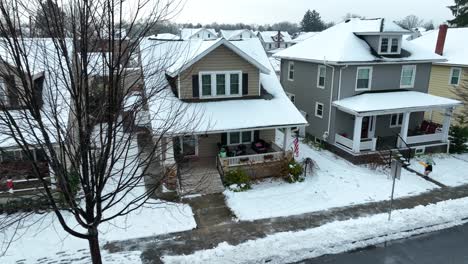 American-House-with-snowy-roof-in-winter