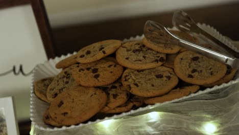 Plate-Of-Homemade-Chocolate-Chip-Cookies,-Close-Up-Shot