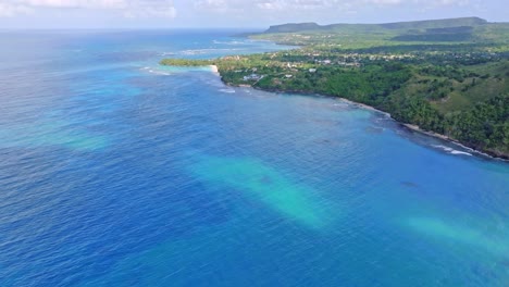 Playa-La-Playita-Beach-At-Las-Galeras-In-Samana-Peninsula,-Dominican-Republic