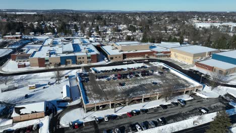 Aerial-shot-of-large-American-school-campus