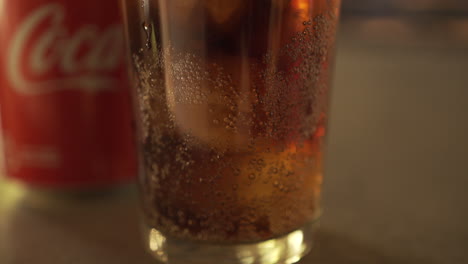 Coca-Cola-Tilt-Up,-Slow-Motion