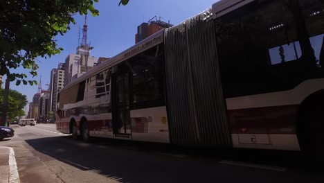 Traffic-on-Sunny-Paulista-Avenue-in-Sao-Paulo,-Brazil