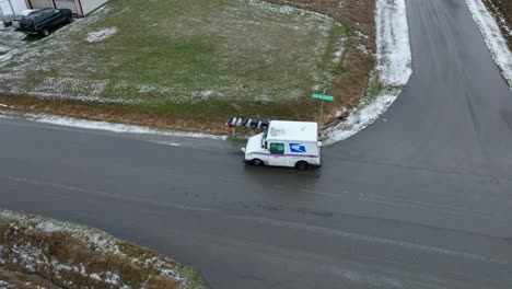 Overhead-view-of-USPS-delivery-truck-at-one-of-its-stops
