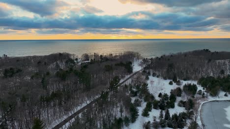 Vorwärtsbewegung-Nach-Westen-Bei-Sonnenuntergang