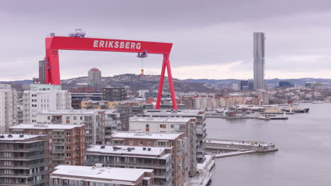 Iconic-red-Eriksberg-gantry-crane-at-old-shipyard-on-Göta-Älv,-Gothenburg