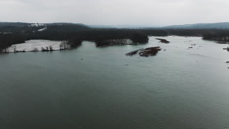 Aerial-View-Over-Lake-Sequoyah-In-Arkansas,-USA-On-A-Gloomy-Day---Drone-Shot
