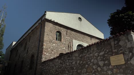 Altes-Gebäude-In-Sarajevo,-Bosnien-Und-Herzegowina,-Alte-Architektur,-Balkan