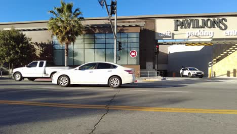 drive-down-Ventura-Blvd---Sherman-Oaks