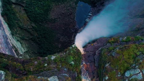 Vista-Aérea-Desde-La-Cima-De-Cacauda-Da-Fumaca,-Chapada-Diamantina,-Bahía,-Brasil