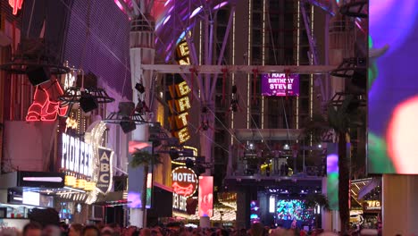 Ziplines-Above-Crowded-Fremont-Street-In-Downtown-Las-Vegas,-Nevada