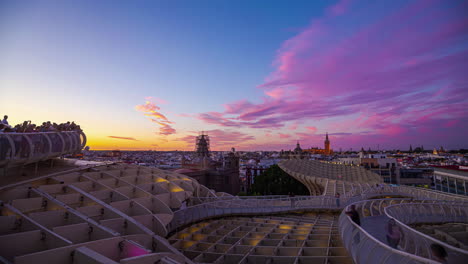 Wood-artwork-in-Seville-Spain-time-lapse-Setas-de-Sevilla-beautiful-sky