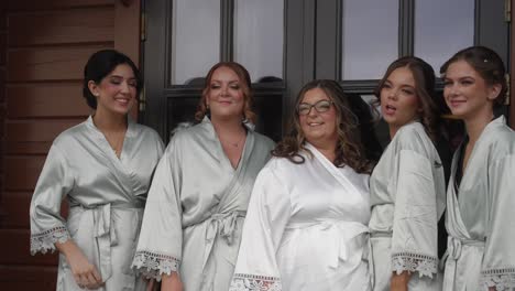 Bride-and-bridesmaids-wearing-silk-dressing-gowns