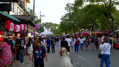 Street-food-market-with-many-people-looking-around