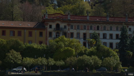 Hotel-Grande-Bretagne---Luxury-Hotel-Located-in-Bellagio,-Lombardy,-Italy---Pan-Left-Shot