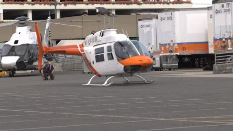 Helicóptero-Se-Prepara-Para-Partir