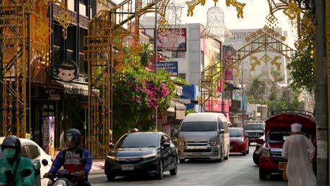 Beautifully-decorated-Tha-Pae-Road-with-Christmas-illuminations