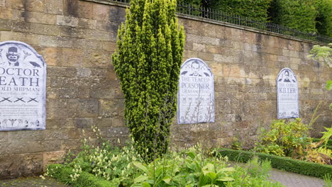 Doctor-Death,-Teacup-Killer-and-Curry-Killer-Boards-in-Poison-Garden,-Alnwick,-England-UK