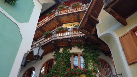 Old-Renovated-Houses-of-Hallstatt-Village