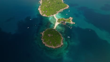 Tilt-up-shot-of-Koh-Nang-Yuan-Island,-Koh-Tao-in-Thailand