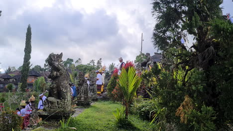 Balinese-People-Walking-on-Stairs-of-Pura-Besakih-Mother-Hindu-Temple-After-Ceremony