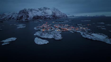 Vista-Aérea-Del-Hermoso-Paisaje-De-Las-Islas-Lofoten-Durante-El-Invierno