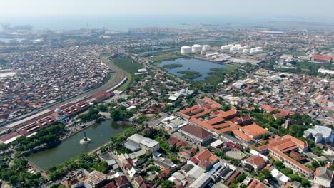 Beautiful-cityscape-of-Semarang,-high-altitude-aerial-view