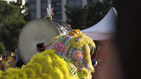 Danza-Tradicional-Del-León-Durante-El-Festival-Del-Año-Nuevo-Chino-En-Taipei,-Taiwán