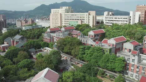 Campus-Y-Edificios-De-Dormitorios-De-La-Universidad-Nacional-De-Las-Artes-De-Taipei-En-Taipei,-Taiwán.