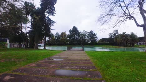 Erkundung-Des-Jardim-Mário-Soares:-Eine-Nahaufnahme-Von-Lissabons-Geheimem-Gartensee-|-Erkundung-Des-Mario-Soares-Gartens:-Ein-Detaillierter-Blick-Auf-Lissabons-Geheimen-Gartensee