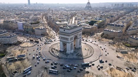 Triumphal-arch-or-Arc-de-Triomphe,-Paris-cityscape,-France
