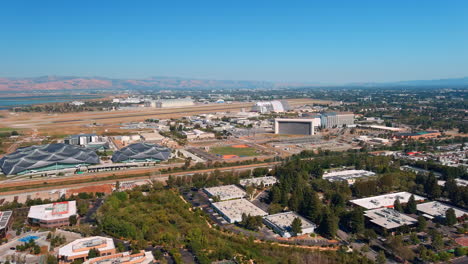 Nasa-ames-research-center-with-clear-skies-during-the-day,-wide-shot,-aerial-view