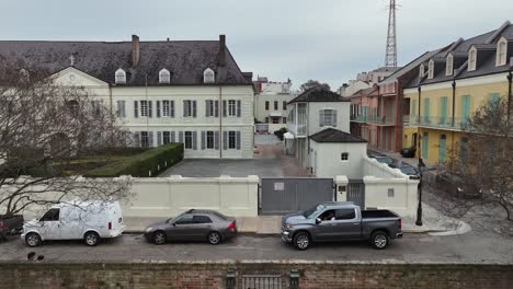 Vista-Por-Drones-Del-Museo-Del-Convento-De-Las-Ursulinas-En-Nueva-Orleans