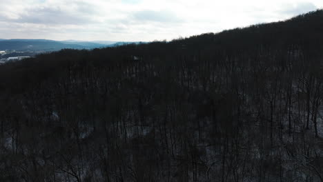 Mount-Sequoyah-in-Arkansas,-countryside-forest-landscape,-aerial-drone-shot