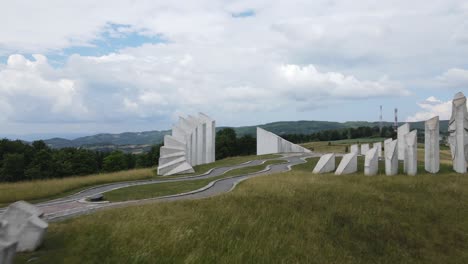 Aerial-View-of-Kadinjaca-WWII-Memorial-Complex-on-Hilltop-Under-Sky,-Uzice,-Serbia