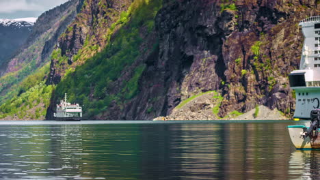 Time-lapse-of-a-floating-boat-in-Norway-in-Flame-at-daylight