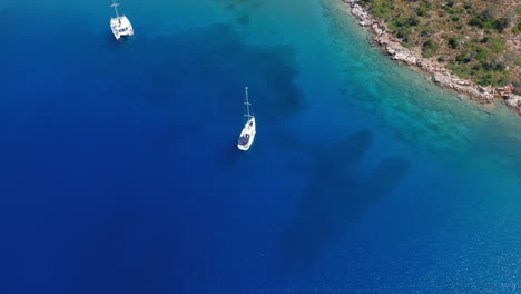 Aerial:-Panoramic-view-of-Shipwreck-Alonnisos-of-Peristera-Island-in-Sporades,-Greece